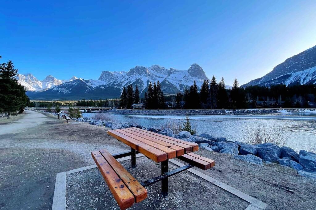 Windtower Lodge Queen Bed Suite-Ugparking&Walking2Dt Canmore Eksteriør bilde